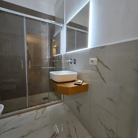 Ma Gra Vi تيراسيني